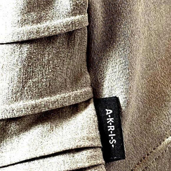 Akris Beige Stretch Silk-Cotton Blend Sleeveless Top With Textured Front Design - Picture 4 of 7